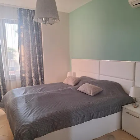 Bogdanov شقة لوزينيتس