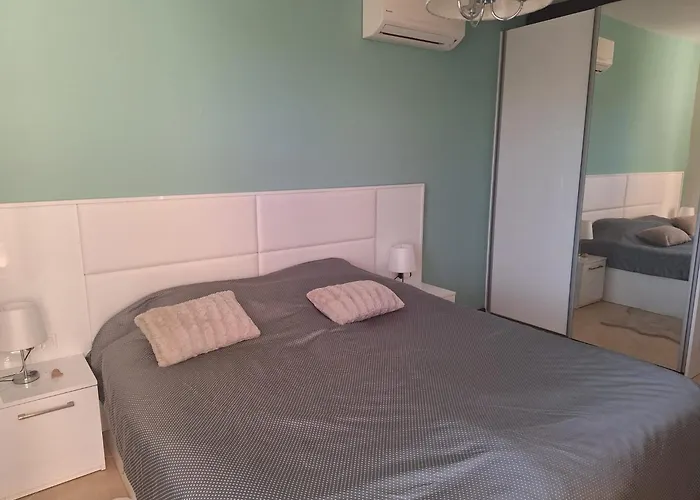 Bogdanov 아파트 로제넷츠