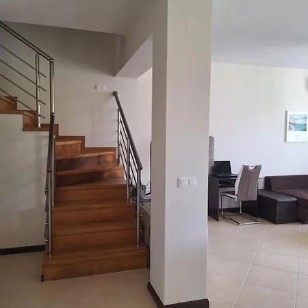 아파트 Bogdanov 로제넷츠